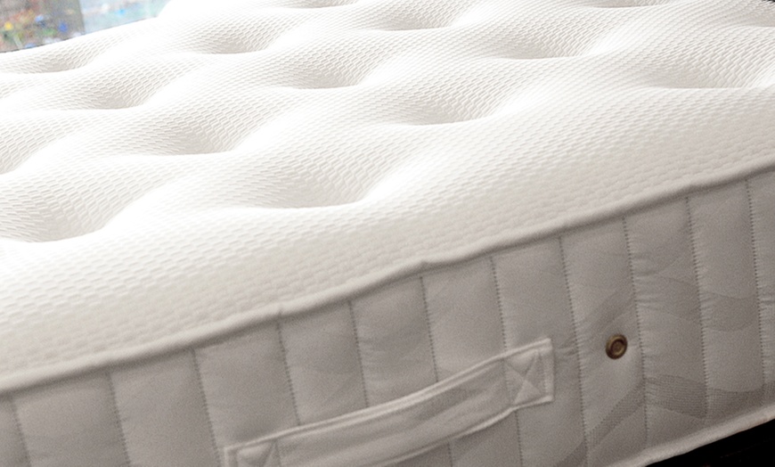 Image 4: Lambswool Pocket Sprung Mattress