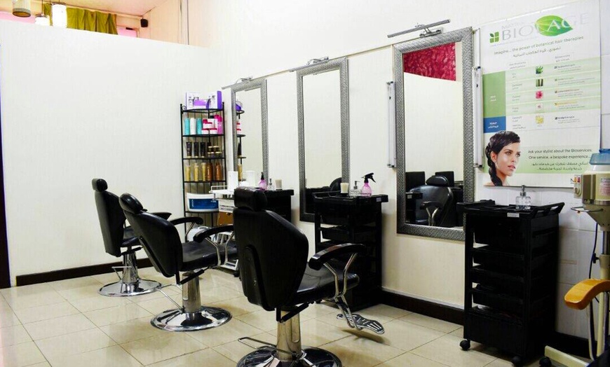 Image 1: 60 Min Regular or Special Moroccan Bath w/w/o Facial or Body Polish