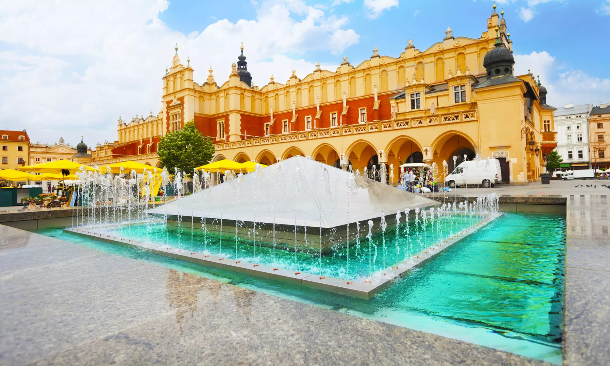 ✈ Krakow and Warsaw: 4-6 Night Getaway with Return Flights