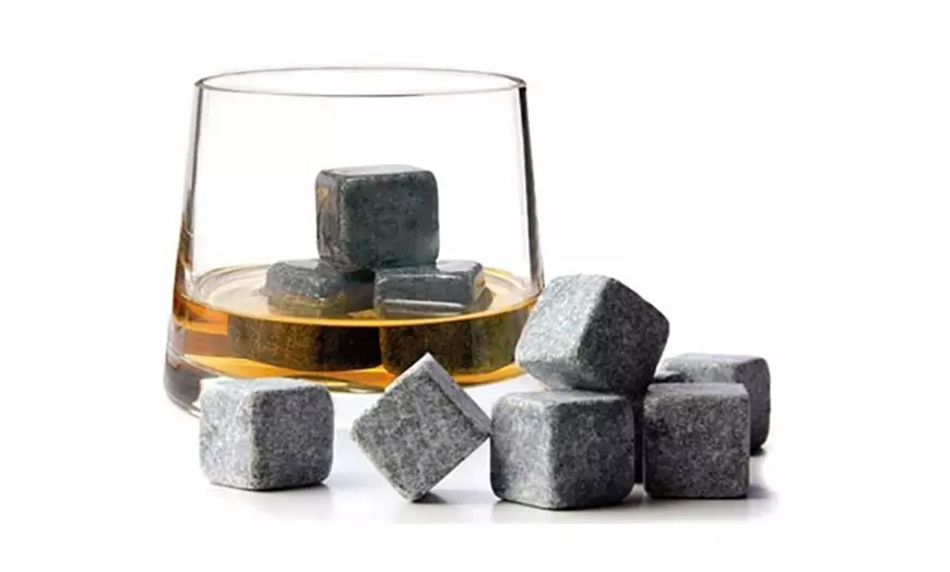 Image 10: Lot de 9 pierres à Whisky