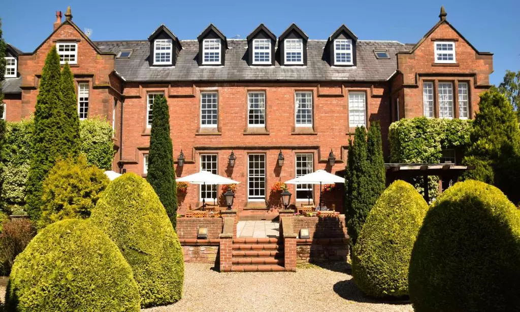 Cheshire: 1 Night with Breakfast