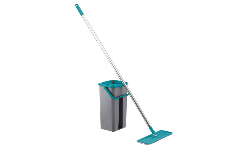 Image 2: Flat Mop with Bucket and Heads