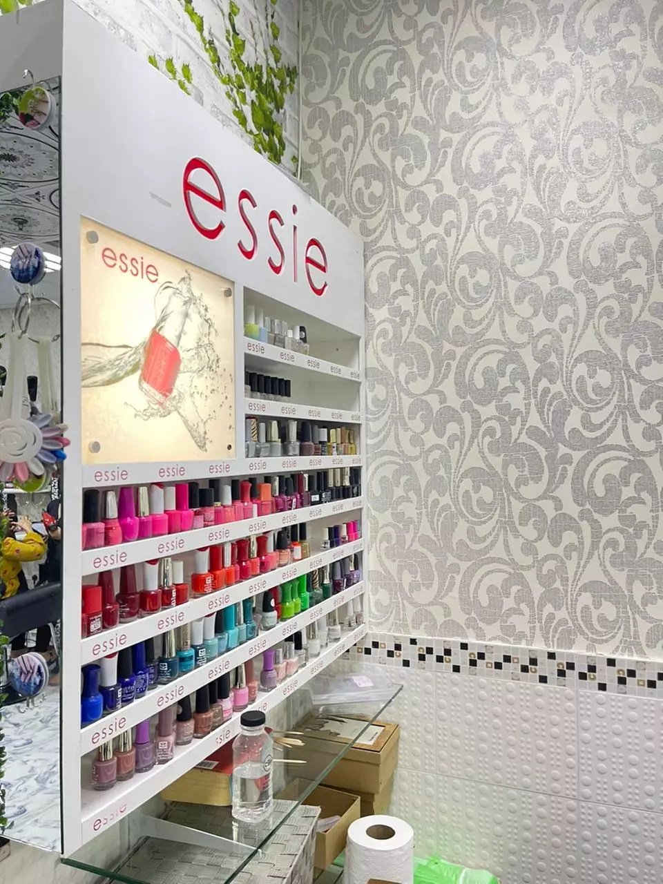 Facial, Eyebrow, Eyelash Services at Beauty And Sense Ladies Salon