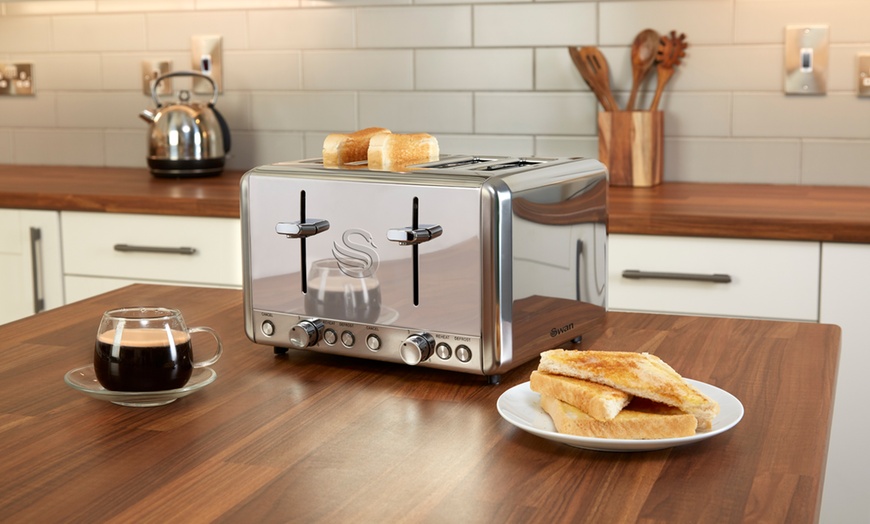 Image 10: Swan Kitchen Appliance Set