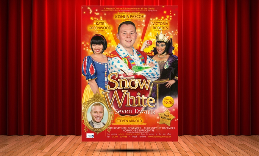 Image 1: Snow White Pantomime, Bolton