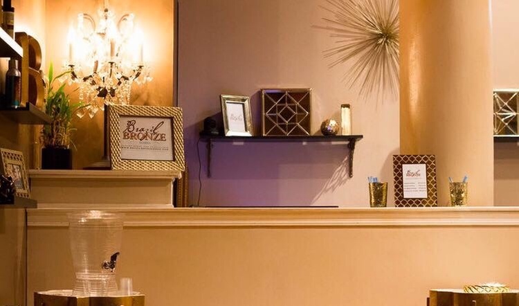 Luxury Spray Tan Awaits: Organic, Sculpted Glow with NYC’s Best