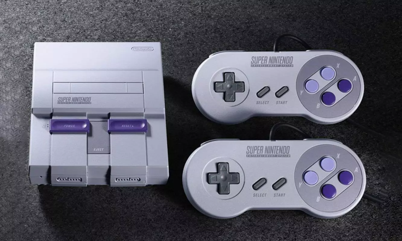 Super Nintendo Classic Edition Console (Refurbished) - Second Medium