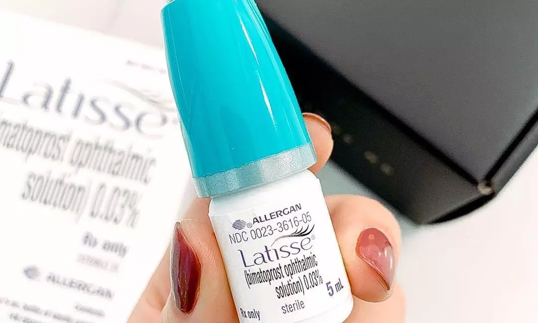 3 mL or 5 mL Kit of Latisse Eyelash Growth Serum from SkinSolutions.MD (Up to 41% Off) - Second Medium