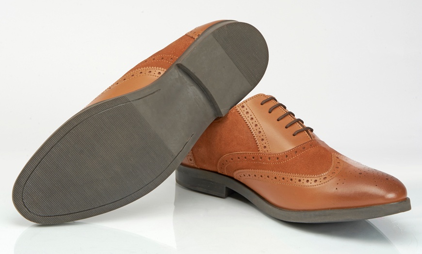 Image 4: Men's Leather Two-Tone Brogues