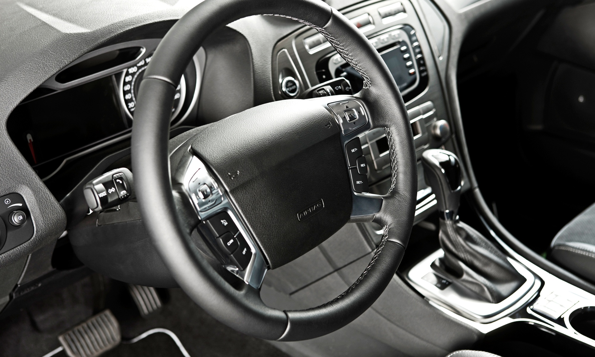 Serwis klimatyzacji, nabicie czynnika chłodniczego, ozonowanie