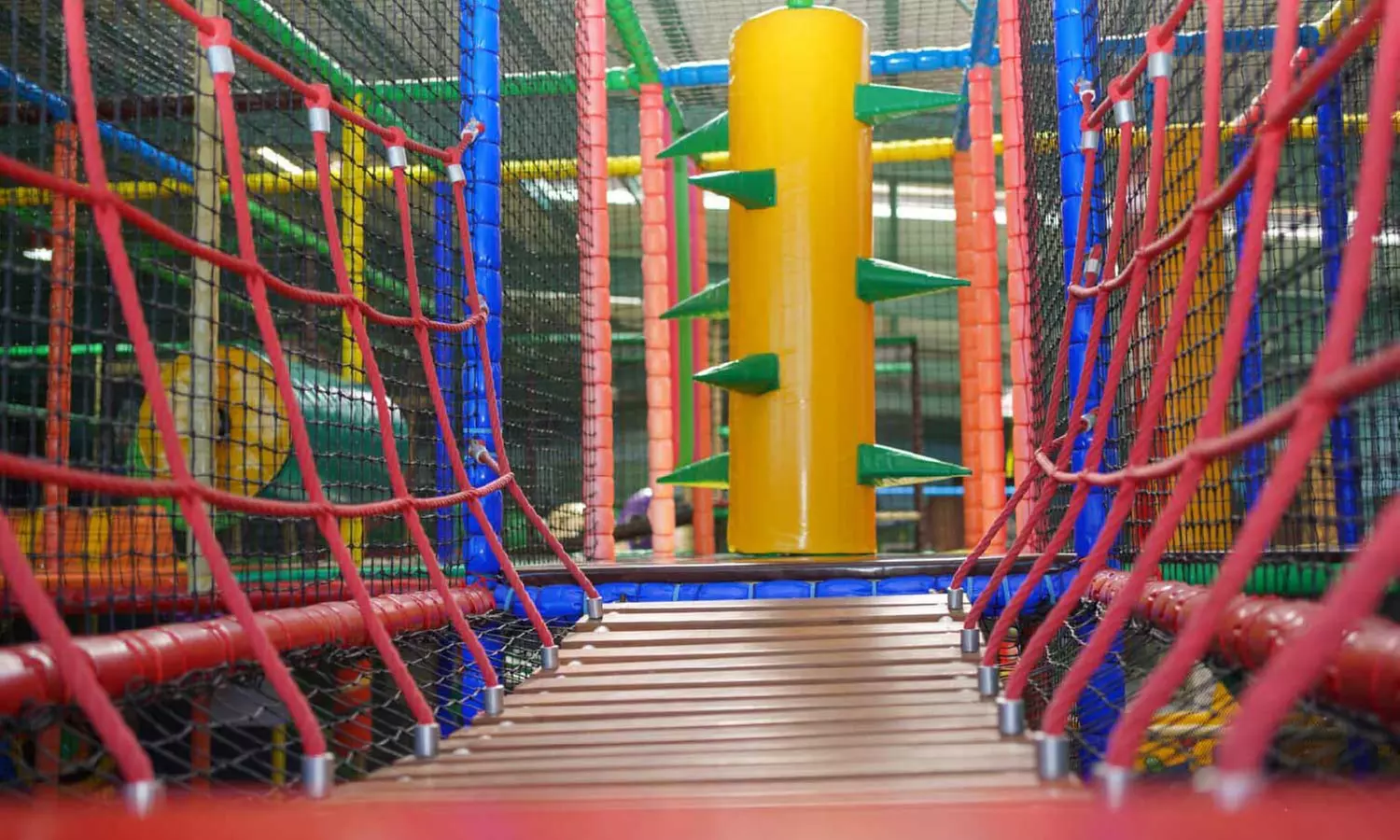 Tageskarte für den Indoorspielpark Maxiland für 1-2 Erw- & 1-2 Kinder