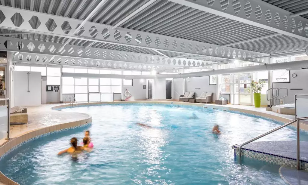 4* Portsmouth, Hayling Island: Double or Family Room Stay for up to 4 people