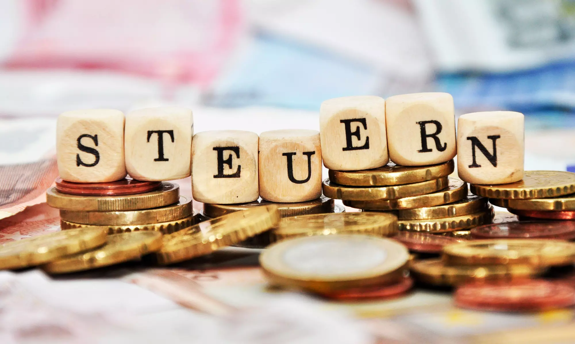 Online-Steuererklärung in der Basis-, Deluxe- oder Premium-Version von Lohnsteuer kompakt (bis zu 63% sparen) - Primary Image