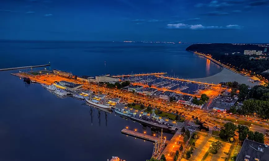 Gdynia: 1-7 nocy ze śniadaniami lub wyżywieniem HB