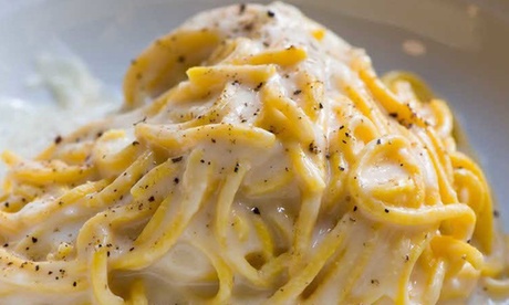 Menu tipico romano da 4 portate con vino per 2 o 4 persone a La Locanda del Fornaio (sconto fino a 53%)