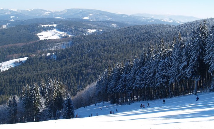 Image 1: Całodzienne karnety na stok Stożek – Ośrodek Narciarski w Wiśle