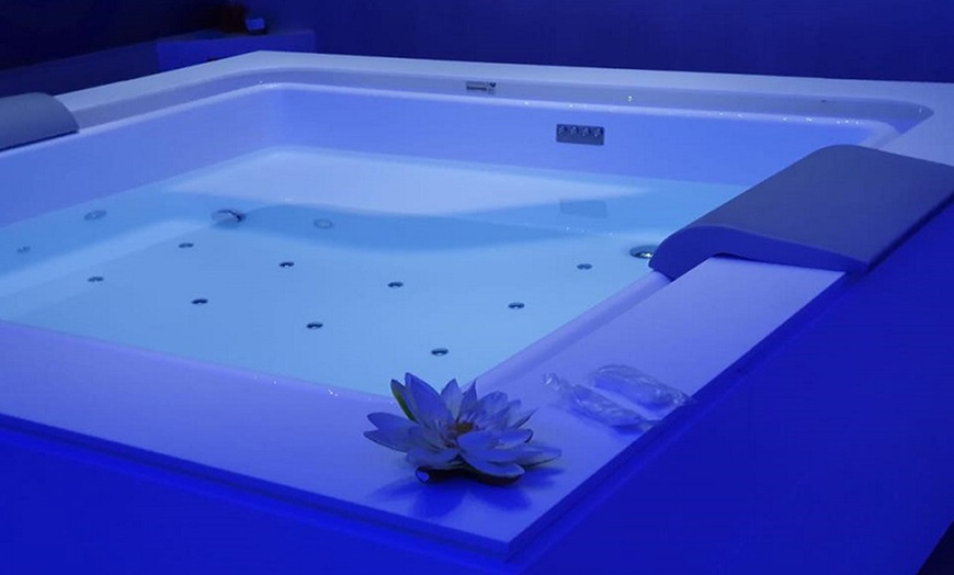 Image 4: Spa privata e Prosecco da Infinity Space Spa