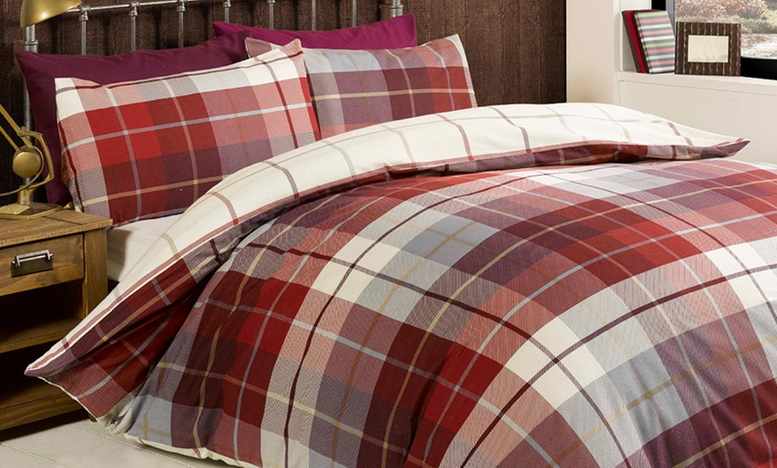 Image 2: Supersoft Flannelette Bedding
