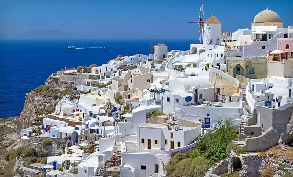 10-Day Cruise with Optional Airfare and Onboard Meals - Primary Image