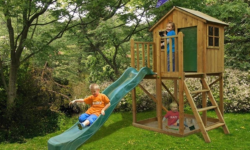 Image 4: Kids' Wooden Forts