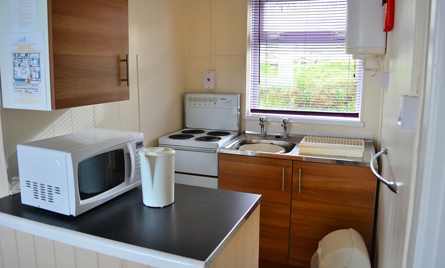 Image 3: Cardigan Bay Retreat