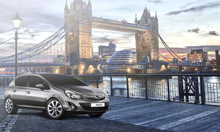 Image 2: 20% Off UK Car and Van Hire