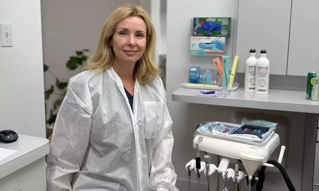 One AirFlow Teeth Cleaning or ZOOM Whitening and Office Analysis