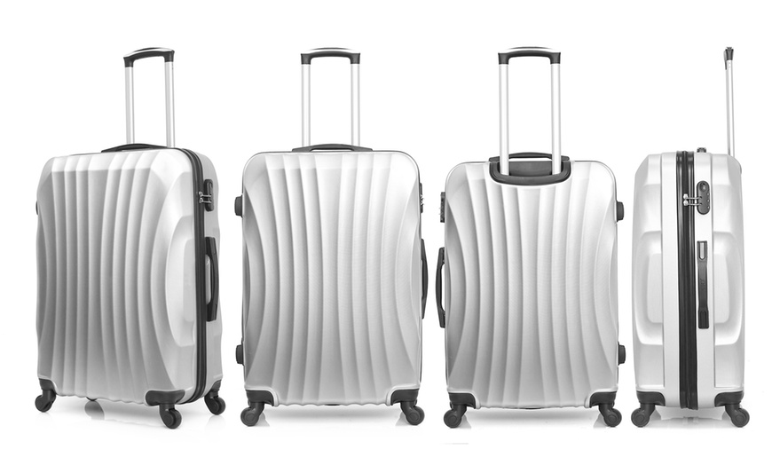 Image 9: Hero Set of Three Suitcases