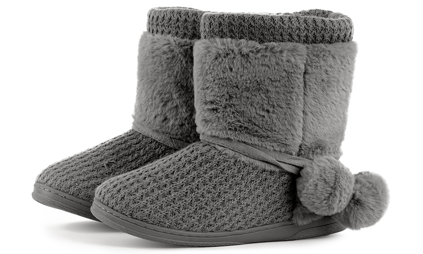 Image 2: Knitted Bootie Slippers