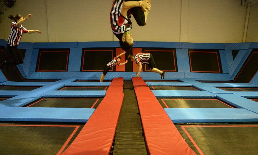 Image 2: Trampoline Jumping Session