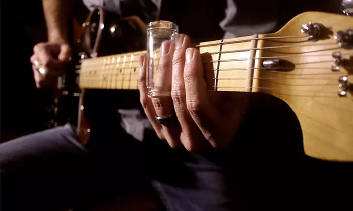 C$19 for One Year of Online Guitar Lessons from Center Stage Guitar Academy (C$108 Value) - Primary Image