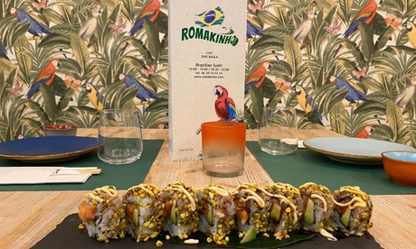 Menu di sushi brasiliano con dolce, calice di vino o cocktail per 2 al ristorante Romakinho (sconto fino a 51%)