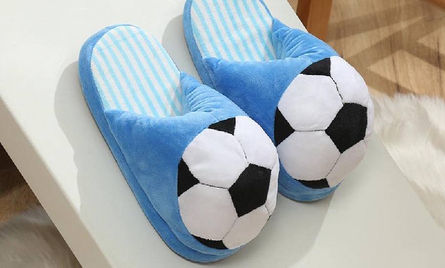 Image 8: Football Style Indoor Slippers