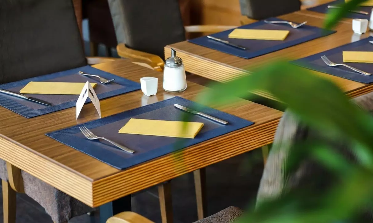 Mittagstisch inkl. Softgetränk für 1 Person