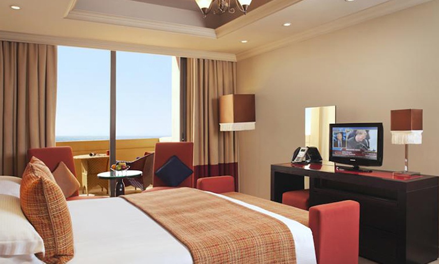 Image 3: Arjaan by Rotana Night Stay