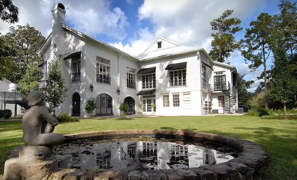 One- or Two-Night Stay with Champagne at Annadele’s Plantation Bed and Breakfast in Covington, LA - Primary Image