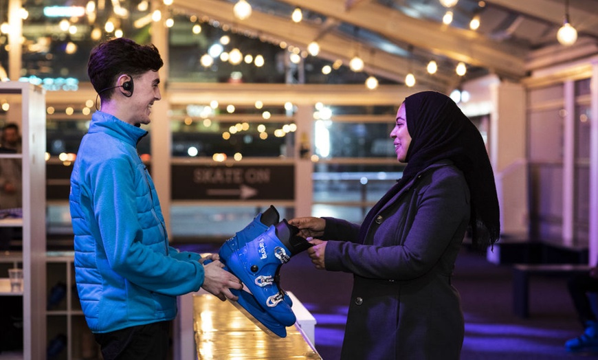 Image 6: Ice Rink Canary Wharf