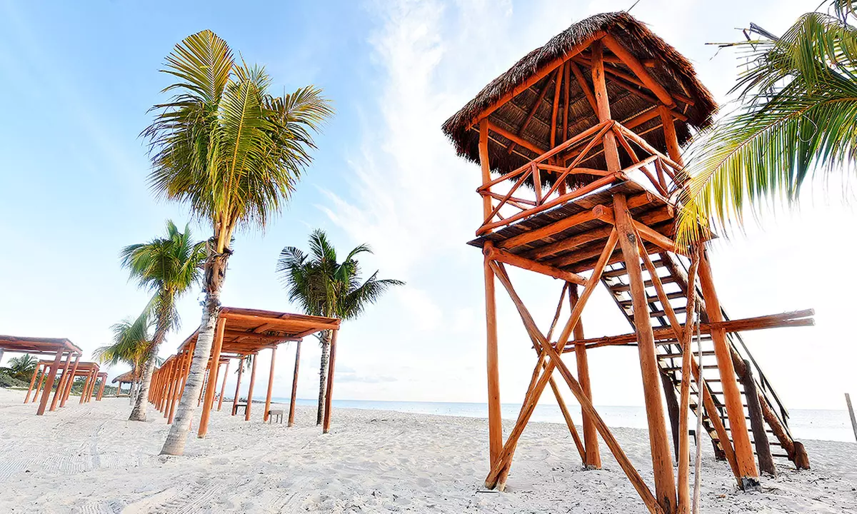 ✈ 3-, 4-, 5-, 6-, or 7- Night Royalton Riviera Cancun Stay w/Air, Taxes, & Fees. Price/Person Based on Double Occupancy. - Primary Image