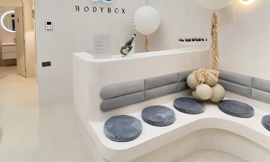 Image 3: Medical Microneedling with Exomes for Youthful Skin Renewal