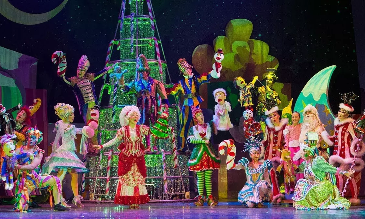 Holiday Dreams Cirque on December 22 at 7 p.m. - Primary Image