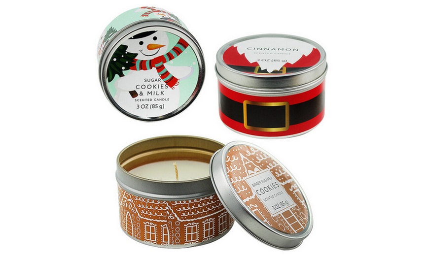 Image 9: 3 Piece Christmas Scented Candle Gift Set