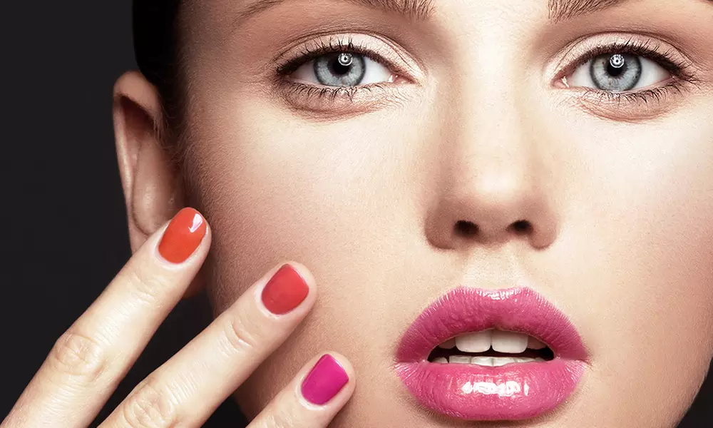 $19 for an Accredited Online Makeup-Artistry Course from Trendimi ($229 Value) - Primary Image