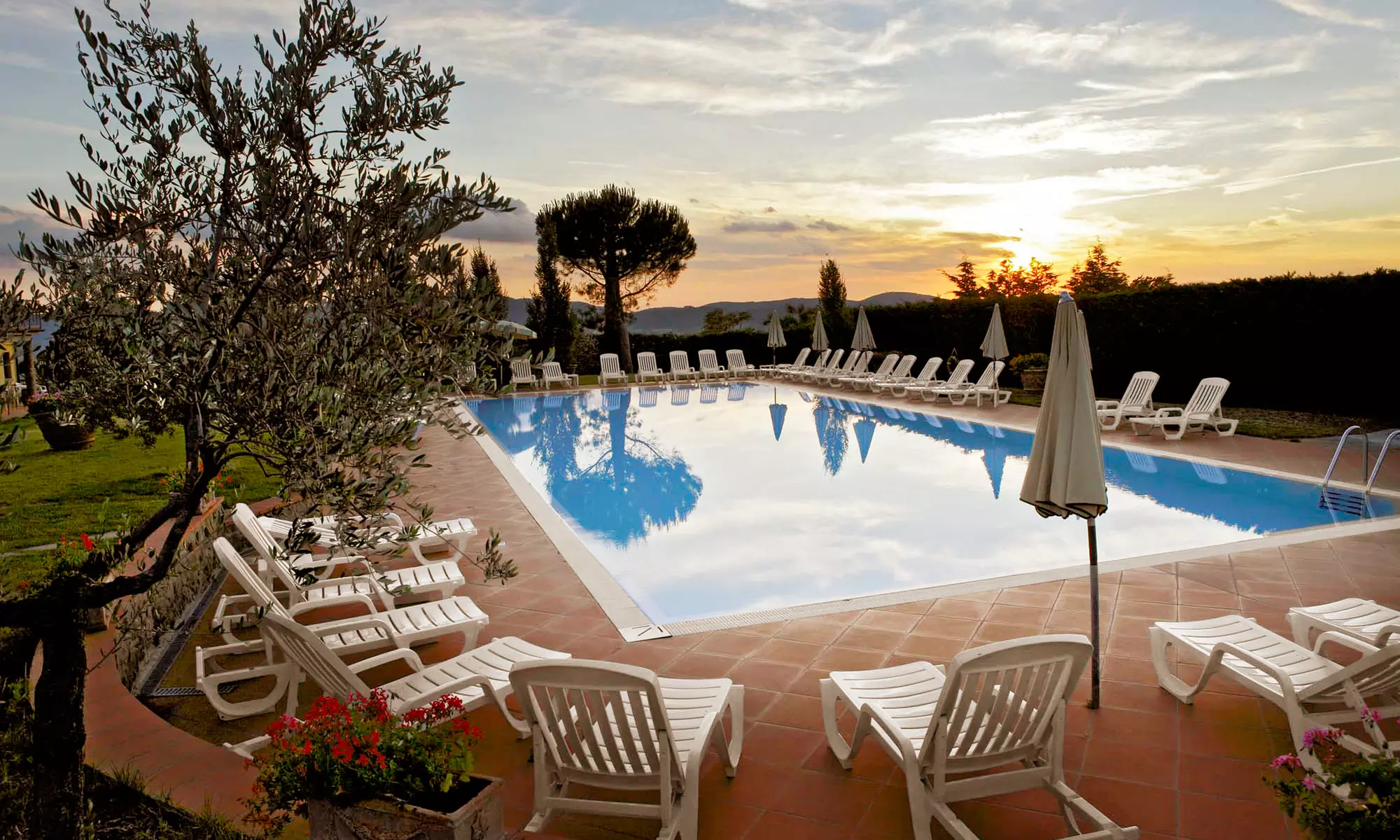 ✈ Sweepstakes to Win 5-Night Tuscany Vacation with Airfare for Two from Great Value Vacations  - Second Medium