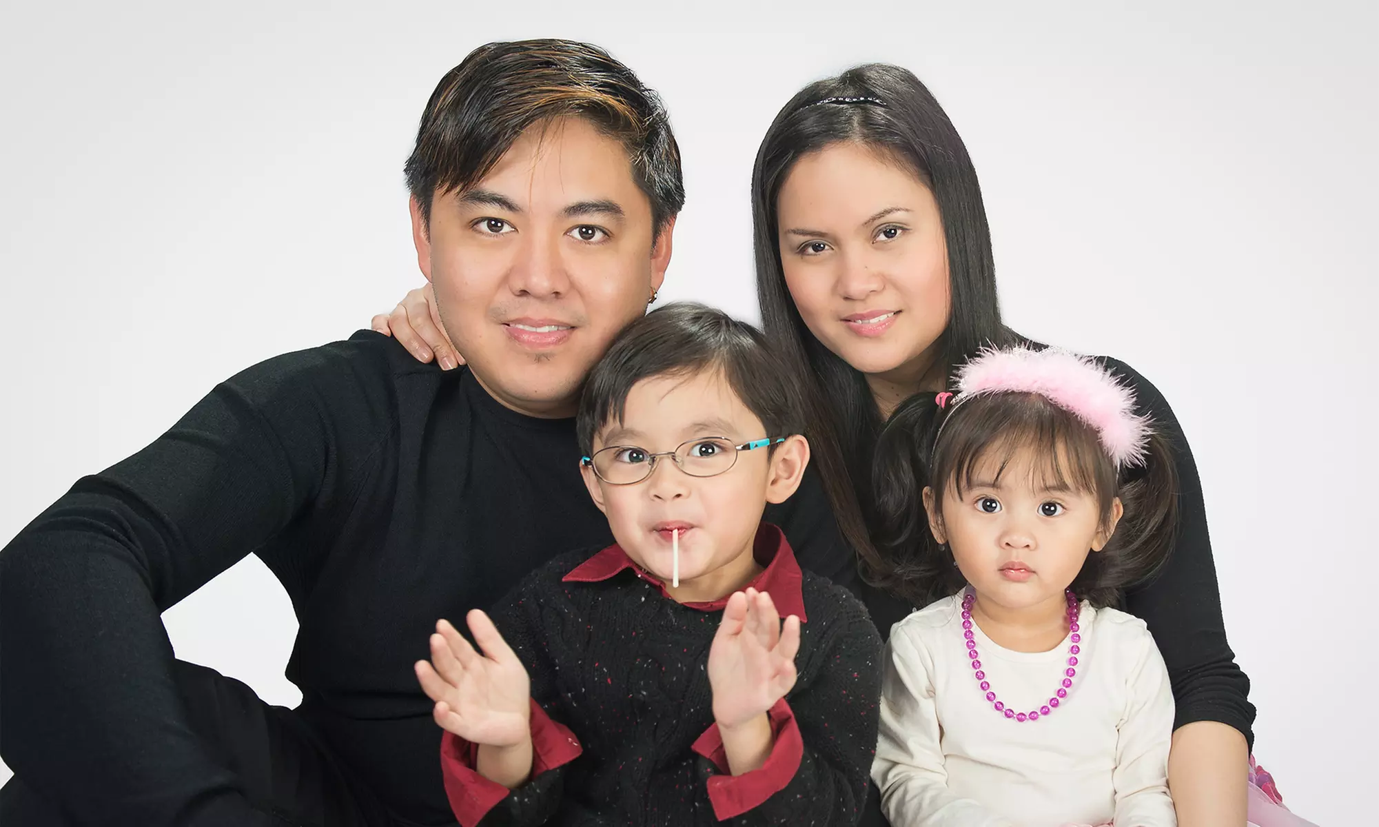 C$59 for One-Hour On-Location Photo Shoot from Riz Herbosa DG Photography (C$199 Value)  - Primary Image