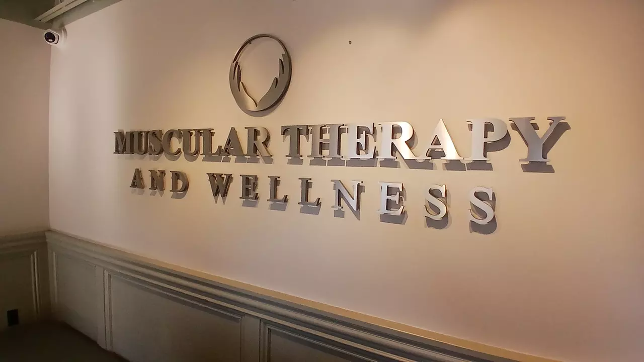 60- or 90-Minute Therapeutic Massage