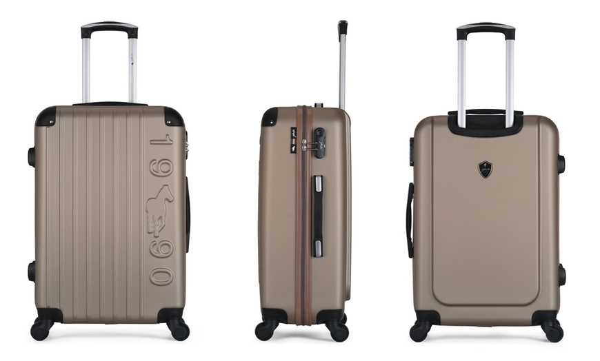 Image 15: Set of Three Porter Suitcases