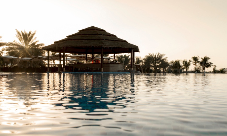 Image 2: Poolside Dinner at Le Meridien