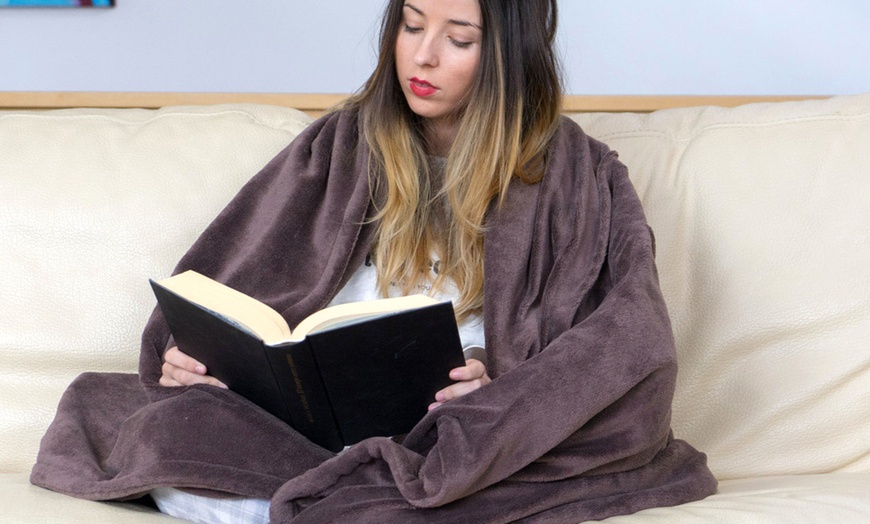 Image 9: Manta y/o almohada Astan Hogar