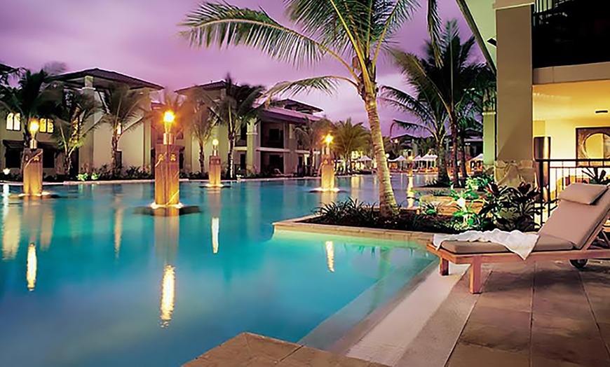 Image 2: Port Douglas: 5N 5* Tropical Escape