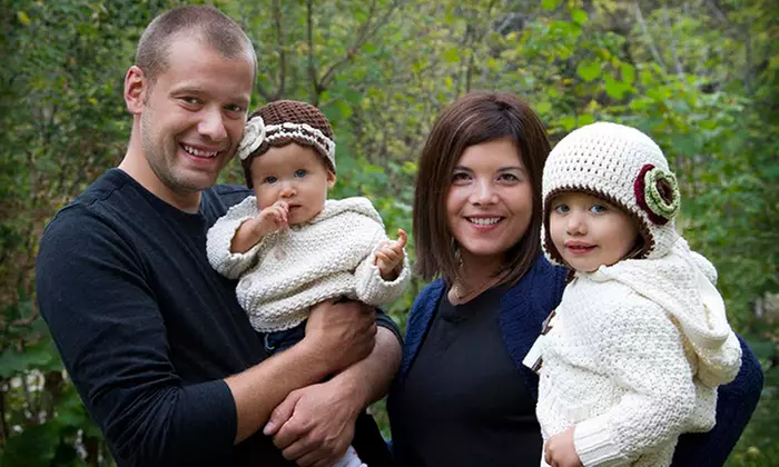 C$69 for a One-Hour Photo Shoot with Prints, a CD, and Gallery at Elaine Halpert Photography (C$330 Value) - Primary Image